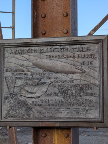 Amundsen Plaque