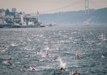 Bosphorus Swim Image